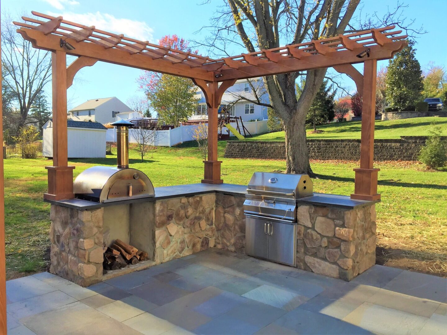 Pergola, Outdoor Kitchen with Pizza Oven and Grille